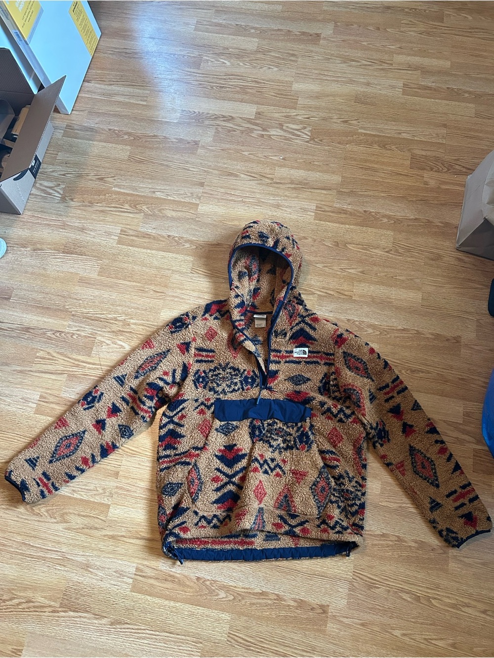 The North Face Patterned Fleece Sherpa Pullover Sweater/ Hoodie